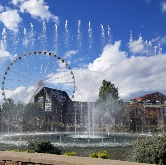 Meet your Posher - Picture 1 of 1